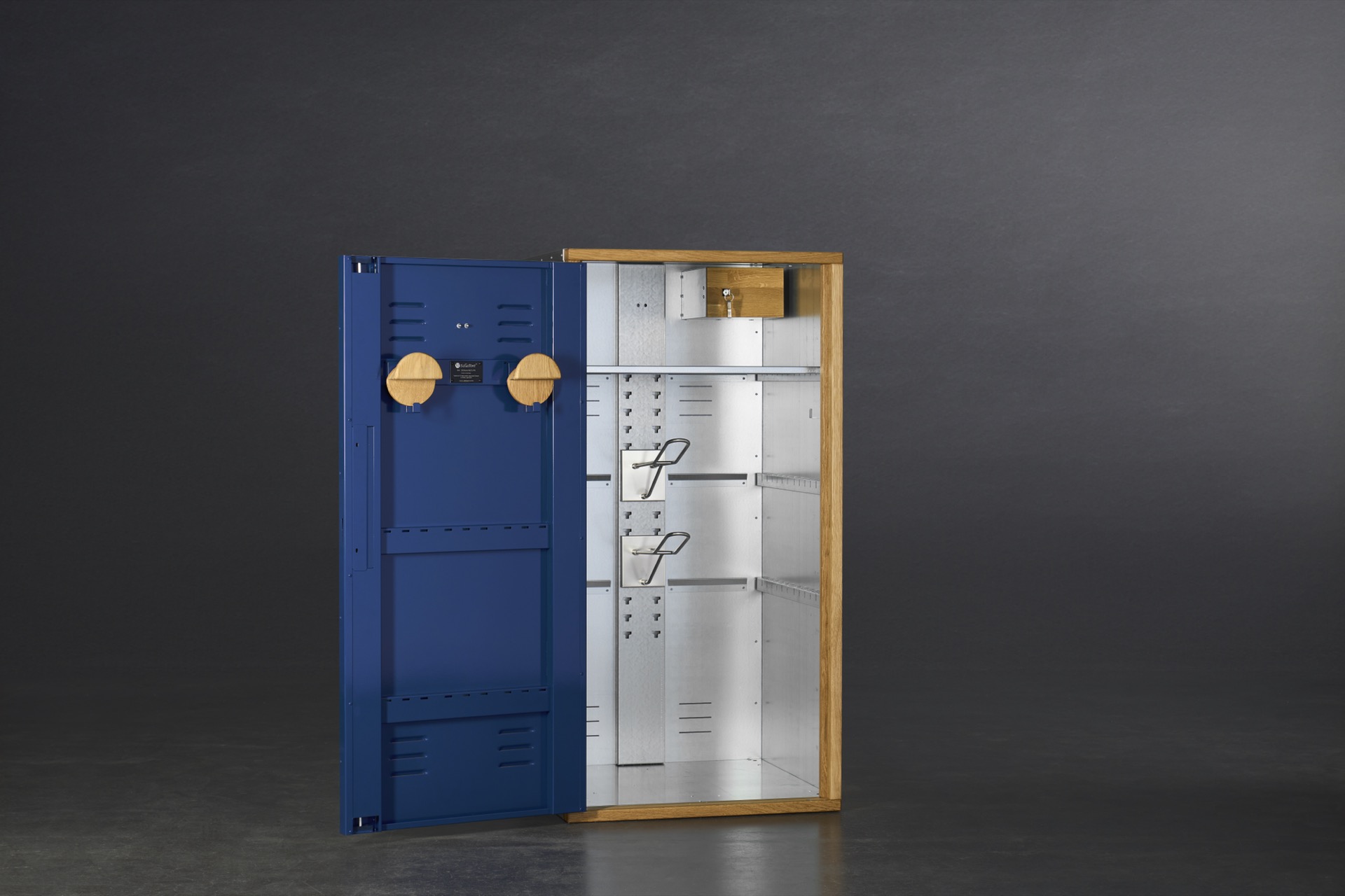 SP Stable-Line Exclusive Sattelschrank 150