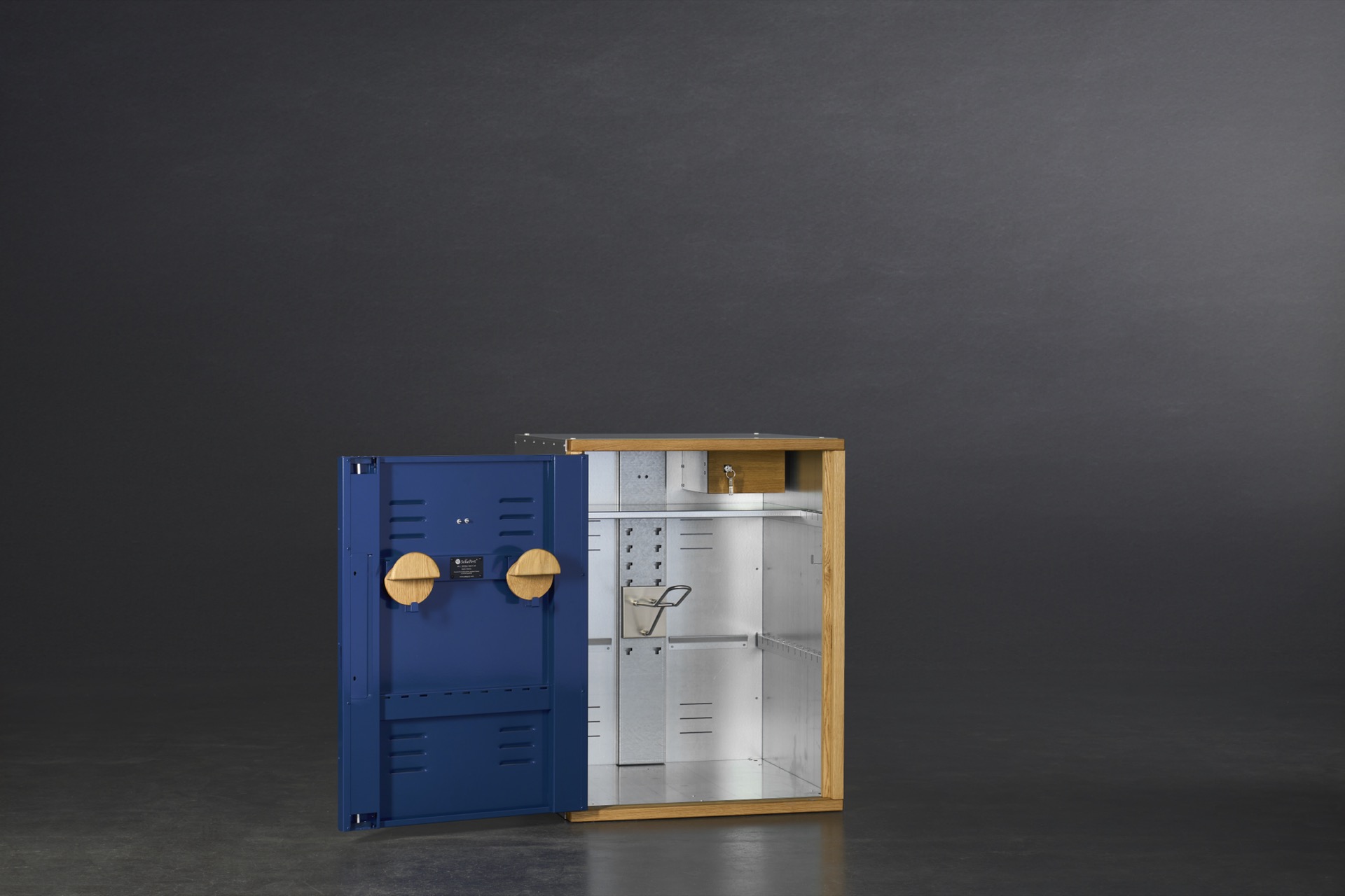 SP Stable-Line Exclusive Sattelschrank 100