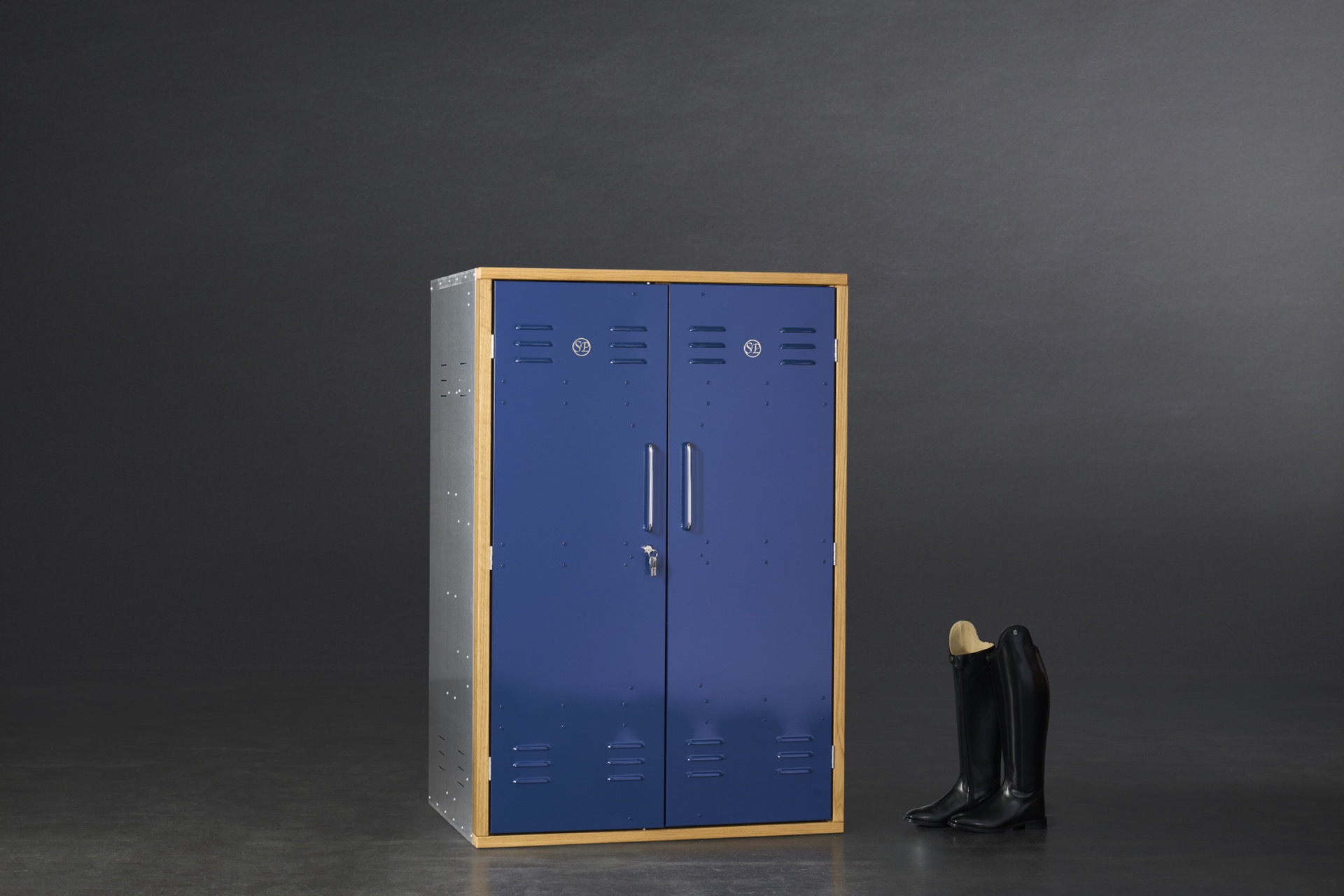 SP Stable-Line Exclusive 2-türiger Sattelschrank 150