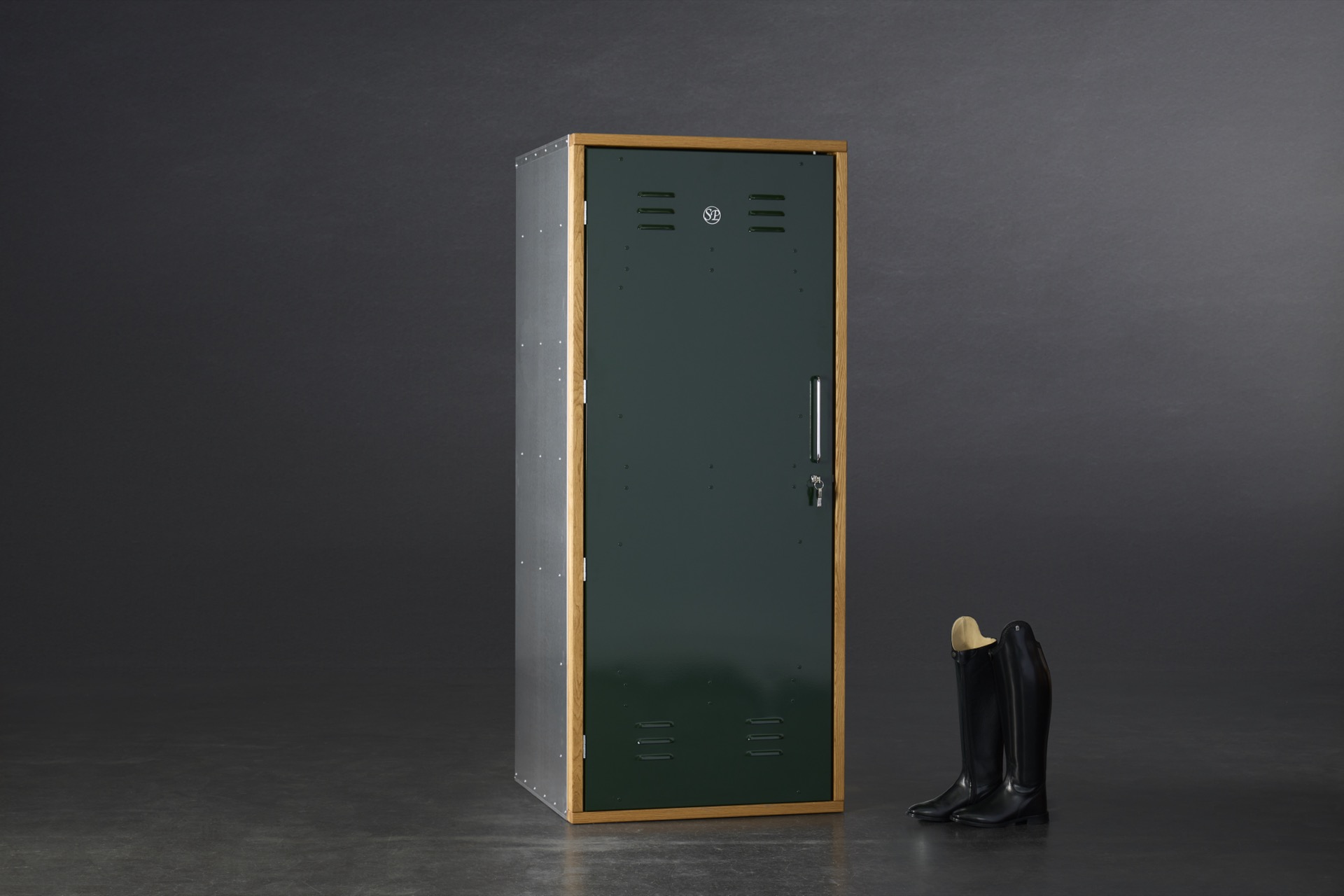SP Stable-Line Exclusive Sattelschrank 180