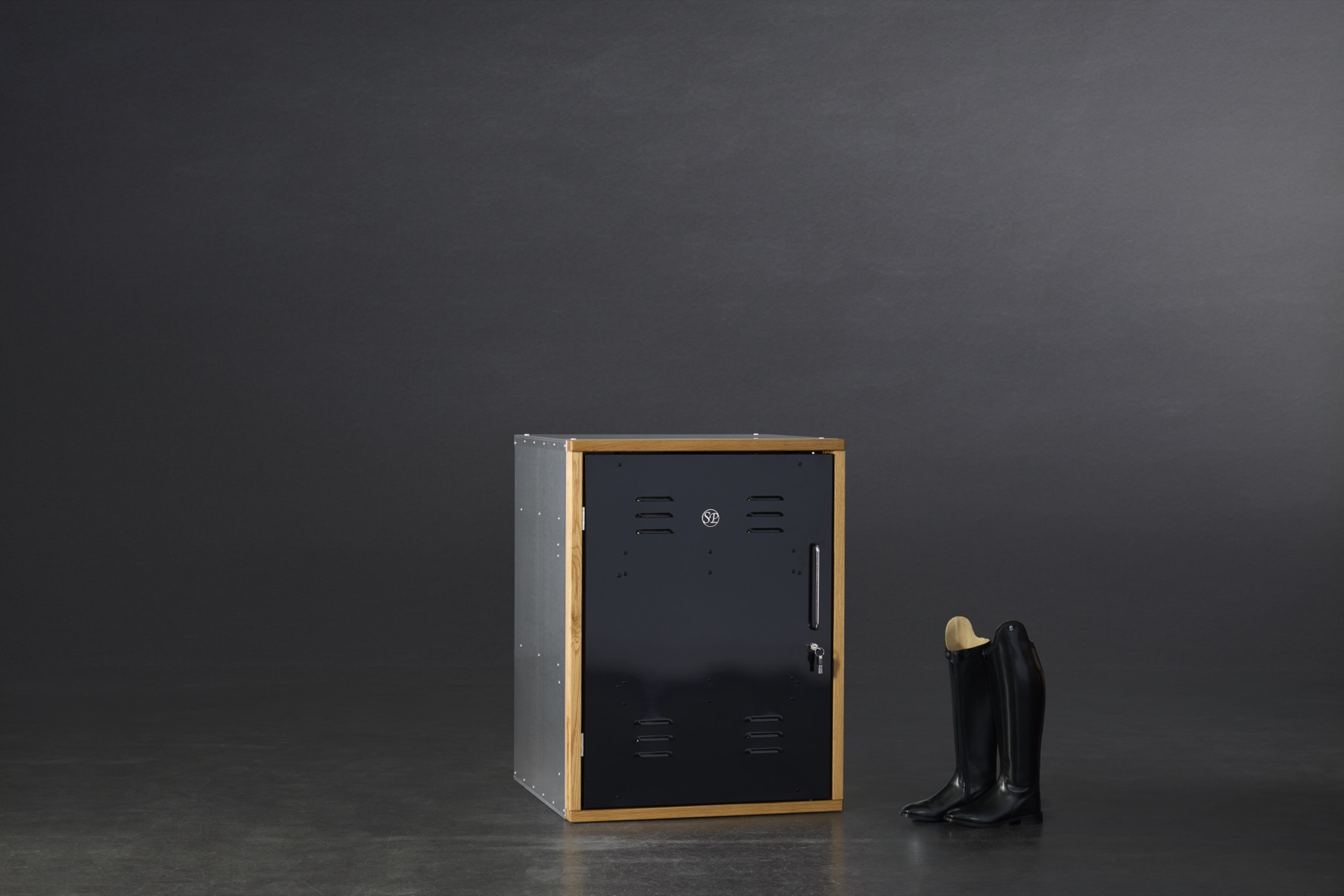 SP Stable-Line Exclusive Sattelschrank 100