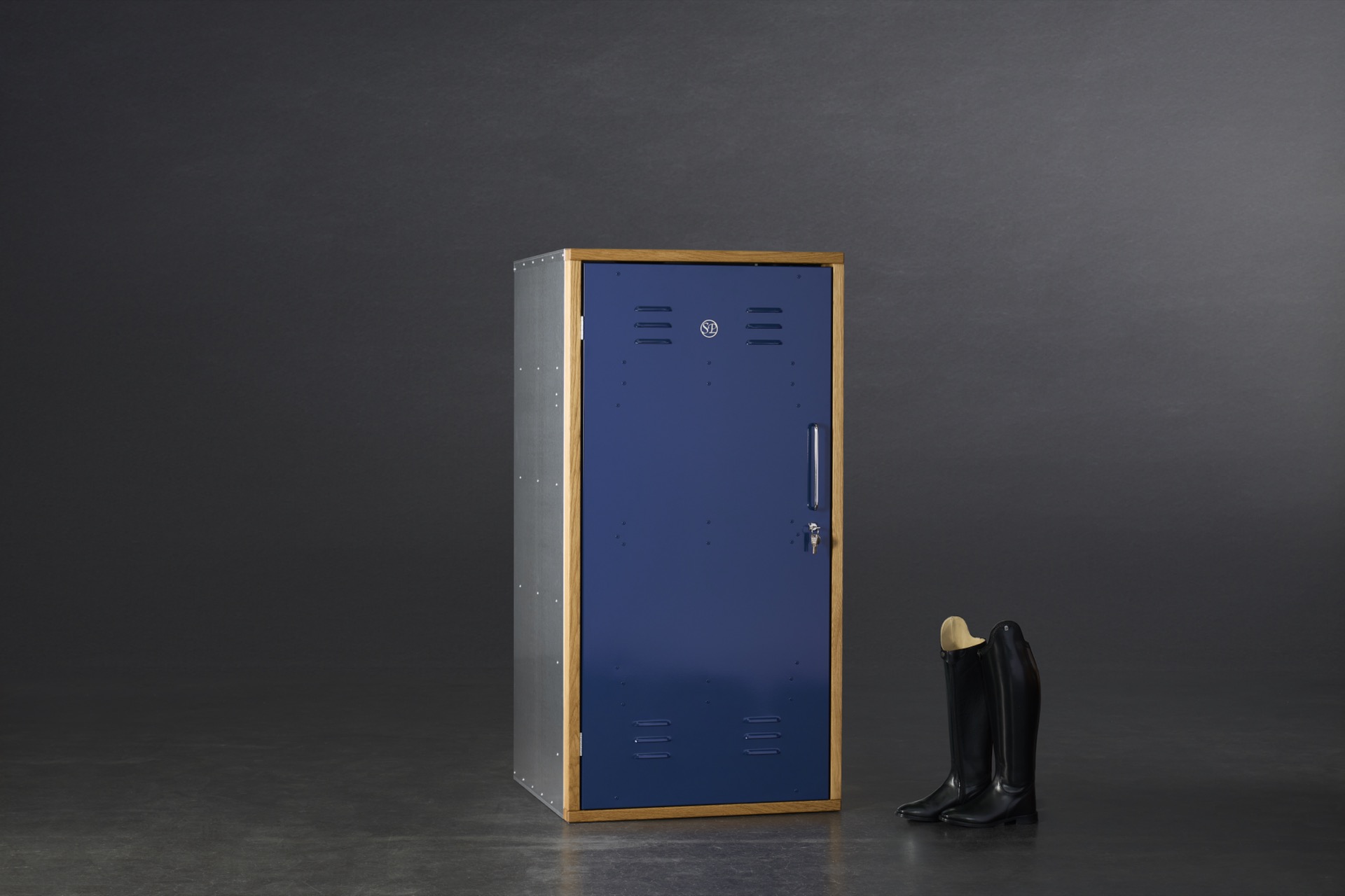 SP Stable-Line Exclusive Sattelschrank 150